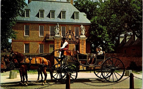 Williamsburg horse drawn - va,